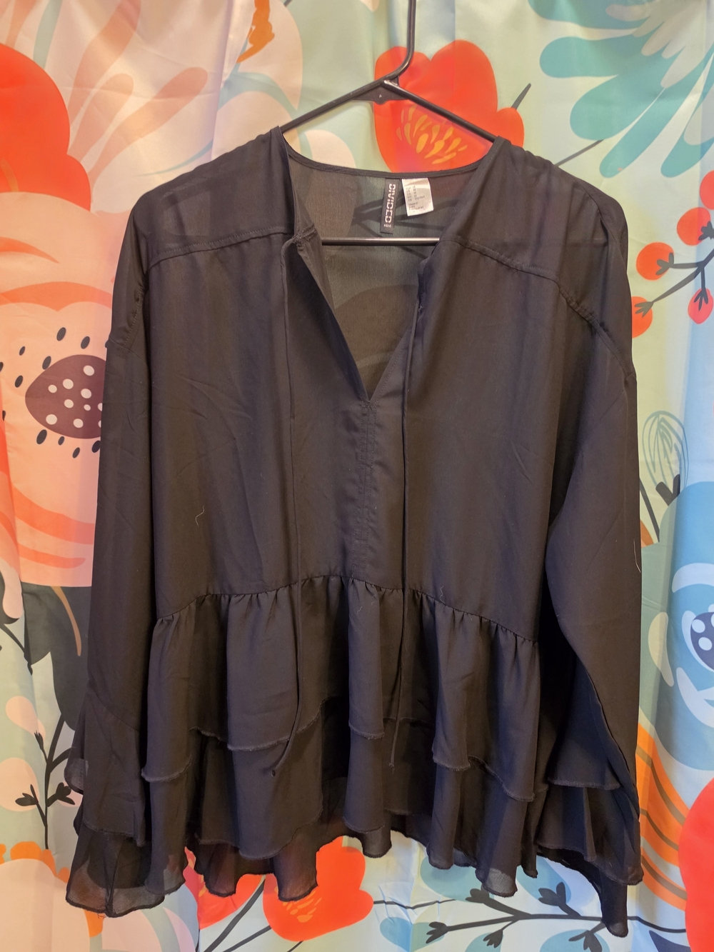Source Unknown Black Tiered Ruffle V-Neck Blouse